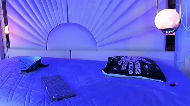 zephirahabney online show from 02-23-25, 08:22