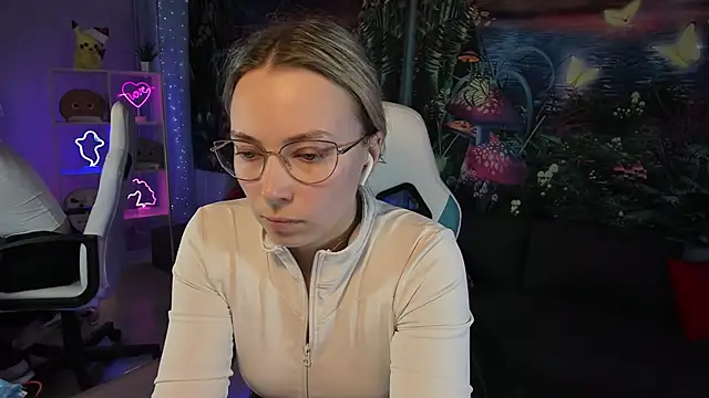 Snapshot of TiffanyBatson chatting on 01-14-25, 08:31 TiffanyBatson online show from 01-14-25, 08:31