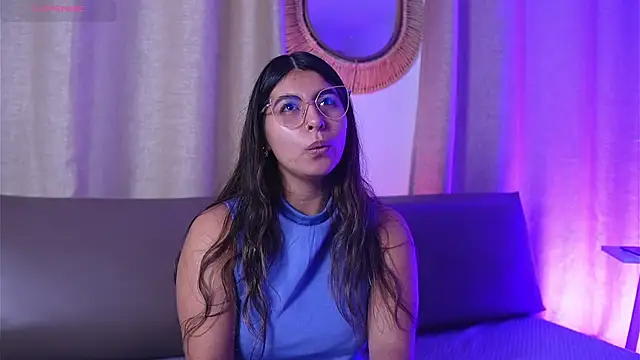 Snapshot of ShelleyMorell chatting on 11-03-25, 02:29 ShelleyMorell online show from 11-03-25, 02:29