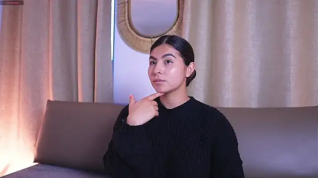 Snapshot of ShelleyMorell chatting on 11-18-25, 12:42 ShelleyMorell online show from 11-18-25, 12:42