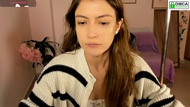 Snapshot of Lilabril chatting on 01-11-26, 02:33 Lilabril online show from 01-11-26, 02:33