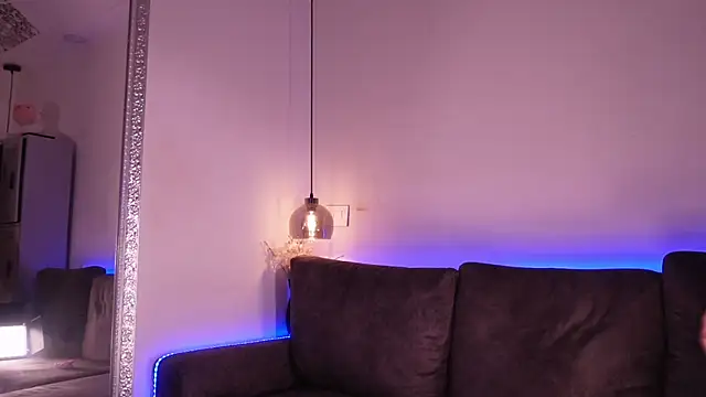 Isabella francoo online show from 06-13-26, 11:52