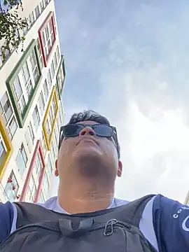 Snapshot of Daniel_Black98 chatting on 03-21-25, 08:50 Daniel Black98 online show from 03-21-25, 08:50