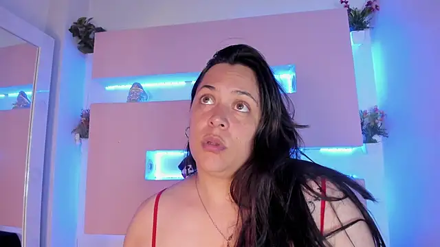 Snapshot of Biiancacox chatting on 01-08-25, 03:29 Biiancacox online show from 01-08-25, 03:29
