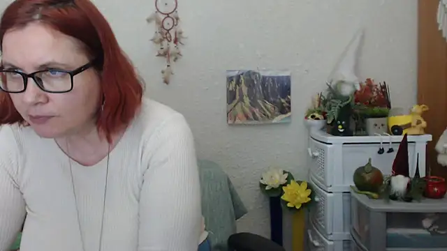 Snapshot of PlayfullMature chatting on 03-14-25, 11:00 PlayfullMature online show from 03-14-25, 11:00