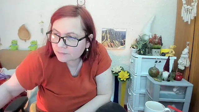 Snapshot of PlayfullMature chatting on 03-18-25, 06:04 PlayfullMature online show from 03-18-25, 06:04