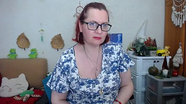 Snapshot of PlayfullMature chatting on 03-21-25, 09:45 PlayfullMature online show from 03-21-25, 09:45