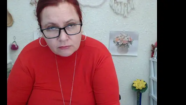 Snapshot of PlayfullMature chatting on 09-19-25, 08:16 PlayfullMature online show from 09-19-25, 08:16