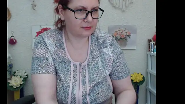 Snapshot of PlayfullMature chatting on 09-22-25, 09:00 PlayfullMature online show from 09-22-25, 09:00