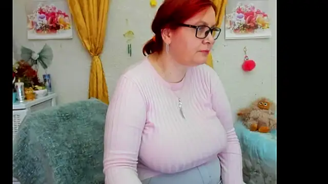 Snapshot of PlayfullMature chatting on 10-02-25, 12:45 PlayfullMature online show from 10-02-25, 12:45