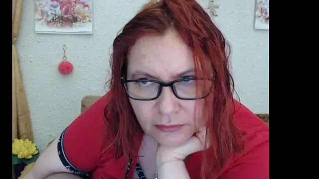 Snapshot of PlayfullMature chatting on 10-08-25, 02:04 PlayfullMature online show from 10-08-25, 02:04