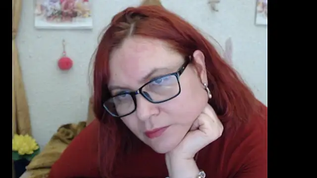 Snapshot of PlayfullMature chatting on 10-12-25, 07:35 PlayfullMature online show from 10-12-25, 07:35