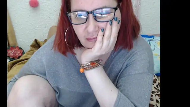 Snapshot of PlayfullMature chatting on 10-17-25, 04:09 PlayfullMature online show from 10-17-25, 04:09