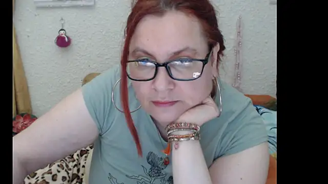 Snapshot of PlayfullMature chatting on 10-22-25, 11:32 PlayfullMature online show from 10-22-25, 11:32