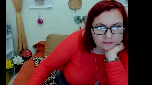 Snapshot of PlayfullMature chatting on 10-29-25, 03:14 PlayfullMature online show from 10-29-25, 03:14