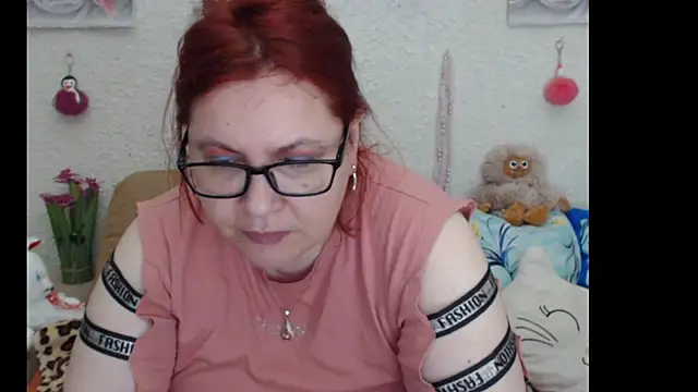 Snapshot of PlayfullMature chatting on 11-20-25, 04:07 PlayfullMature online show from 11-20-25, 04:07