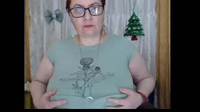 Snapshot of PlayfullMature chatting on 01-10-26, 10:25 PlayfullMature online show from 01-10-26, 10:25