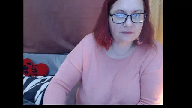 PlayfullMature online show from 04-28-26, 04:01