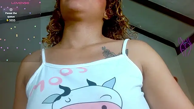 Snapshot of Eva_Hoot chatting on 09-29-25, 01:38 Eva Hoot online show from 09-29-25, 01:38