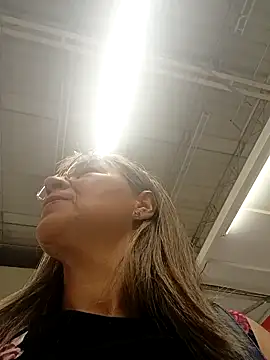 Snapshot of biancchi chatting on 02-08-25, 10:40 biancchi online show from 02-08-25, 10:40