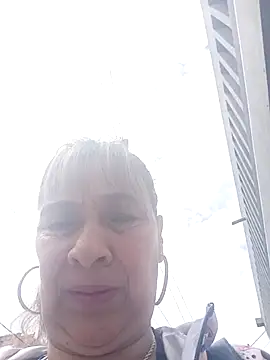 Snapshot of biancchi chatting on 02-13-25, 03:35 biancchi online show from 02-13-25, 03:35