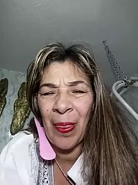 Snapshot of biancchi chatting on 03-06-25, 09:36 biancchi online show from 03-06-25, 09:36