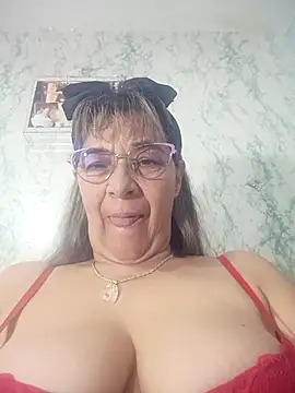 Snapshot of biancchi chatting on 10-04-25, 09:46 biancchi online show from 10-04-25, 09:46