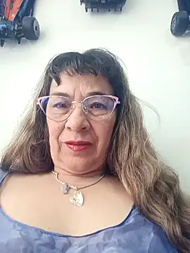 Snapshot of biancchi chatting on 12-20-25, 12:34 biancchi online show from 12-20-25, 12:34