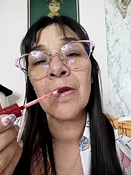 Snapshot of biancchi chatting on 01-31-26, 07:12 biancchi online show from 01-31-26, 07:12