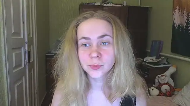 Riley Roo online show from 03-09-25, 06:32