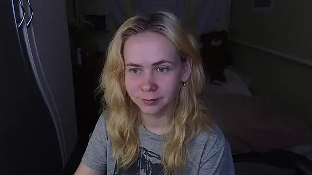 Riley Roo online show from 03-10-26, 08:30