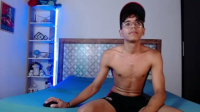 MATEO SWEET online show from 03-20-25, 08:51