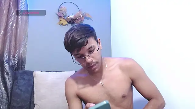 MATEO SWEET online show from 04-15-26, 10:10