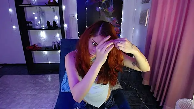 IsaBaileys  online show from 02-06-25, 07:07