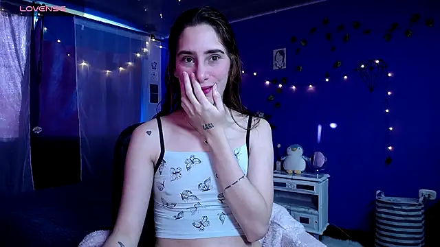 IsaBaileys  online show from 10-02-25, 09:44