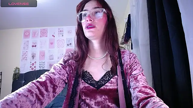 IsaBaileys  online show from 03-22-26, 11:52