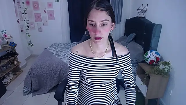 IsaBaileys  online show from 06-28-26, 08:15