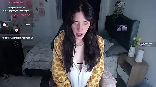IsaBaileys  online show from 07-16-26, 12:49