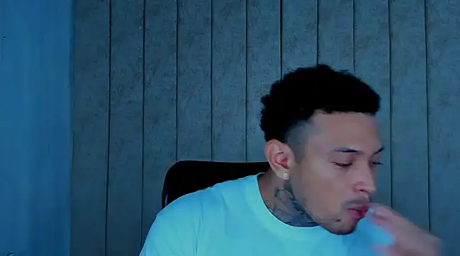 Stiven collins online show from 12-26-24, 06:30