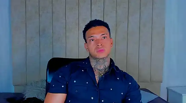 Stiven collins online show from 12-31-24, 04:35