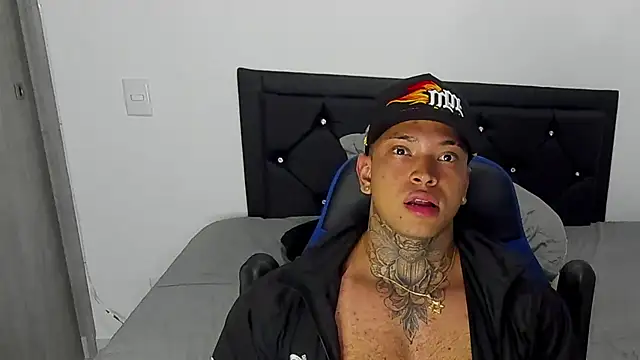 Stiven collins online show from 01-24-25, 05:42