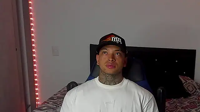 Stiven collins online show from 02-14-25, 05:51