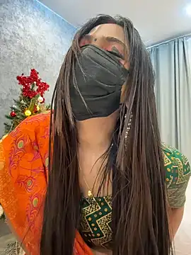 Snapshot of Monalisadon018 chatting on 12-28-24, 02:33 Monalisadon018 online show from 12-28-24, 02:33