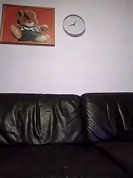 Knuffelstaaf123 online show from 02-25-25, 11:44