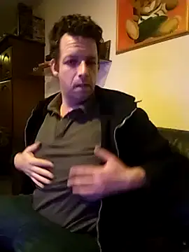 Knuffelstaaf123 online show from 03-02-25, 09:01