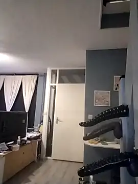 Knuffelstaaf123 online show from 03-19-25, 03:52