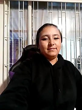 Snapshot of Cute_Penelope chatting on 10-15-25, 11:21 Cute Penelope online show from 10-15-25, 11:21