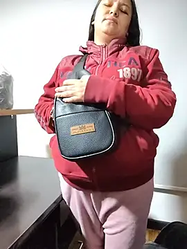 Cute Penelope online show from 04-16-26, 11:11