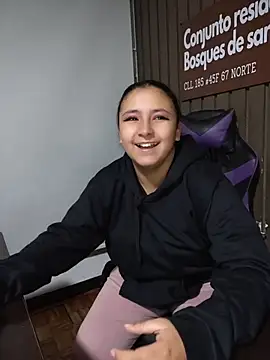 Cute Penelope online show from 04-22-26, 11:12