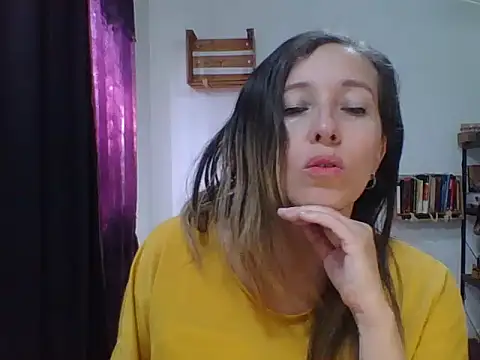 Snapshot of charlott_ponce chatting on 11-30-25, 07:29 charlott ponce online show from 11-30-25, 07:29